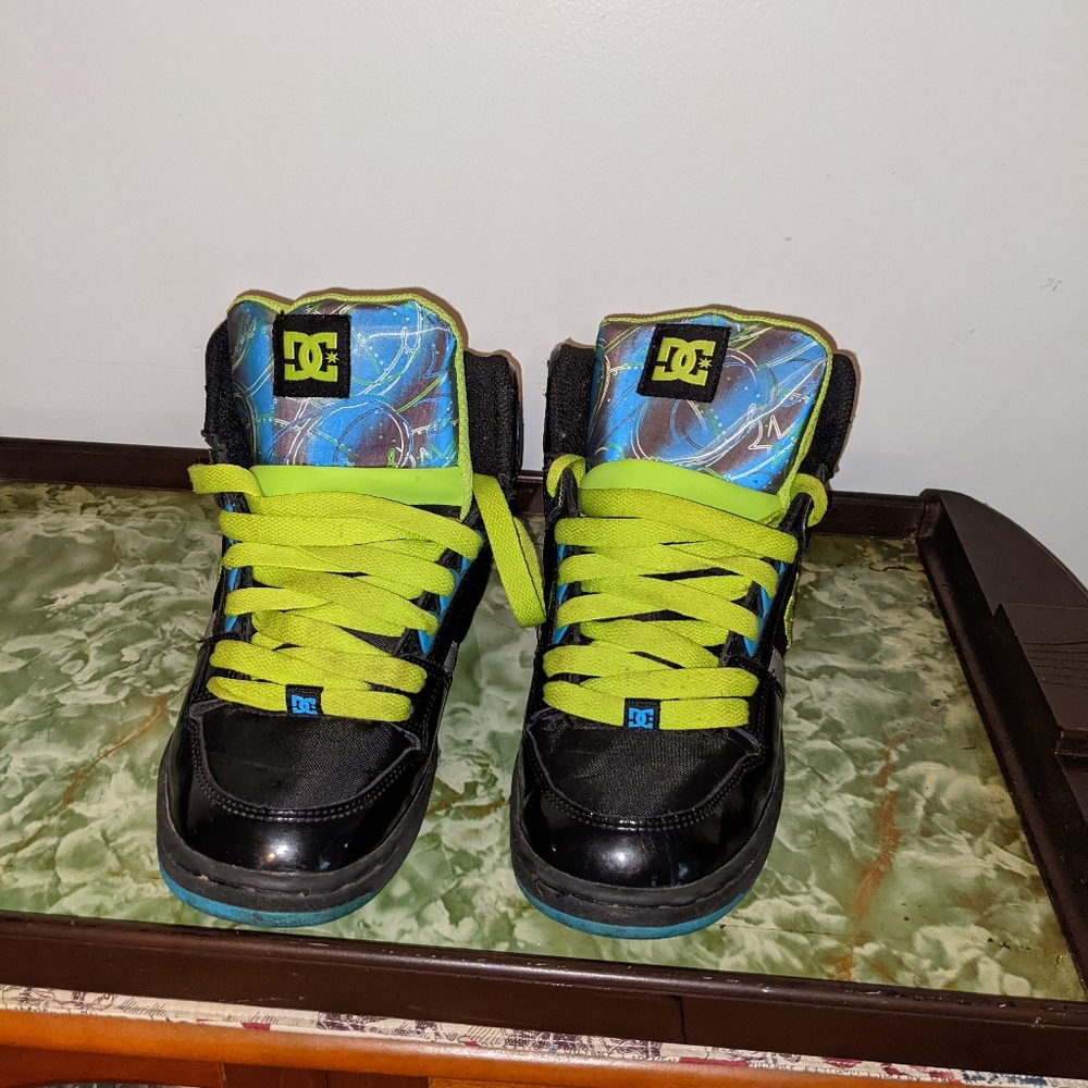 Vintage DC shoes